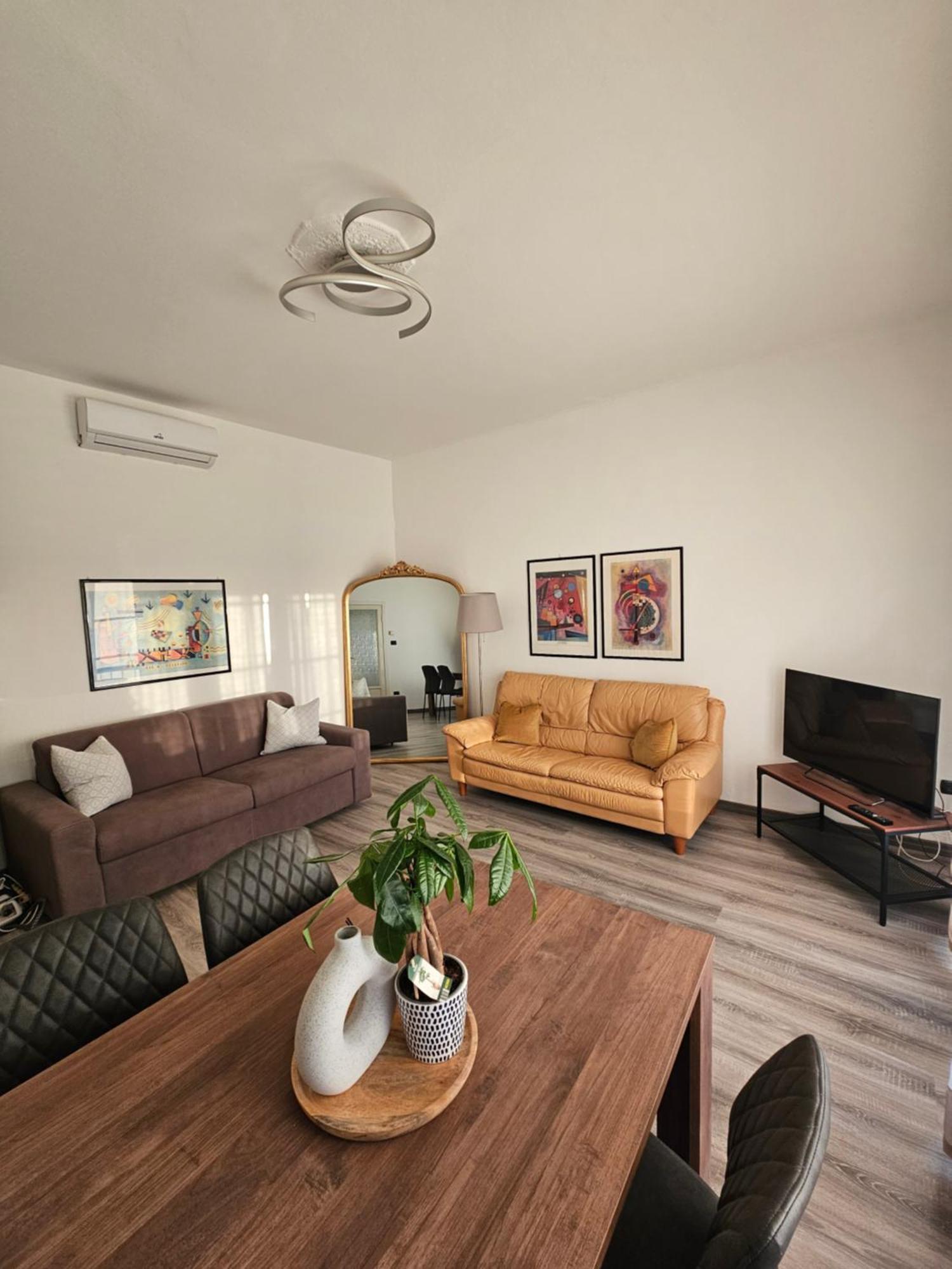 Casa Sara Como Lake Parcheggio Interno Privato Чернобио Екстериор снимка