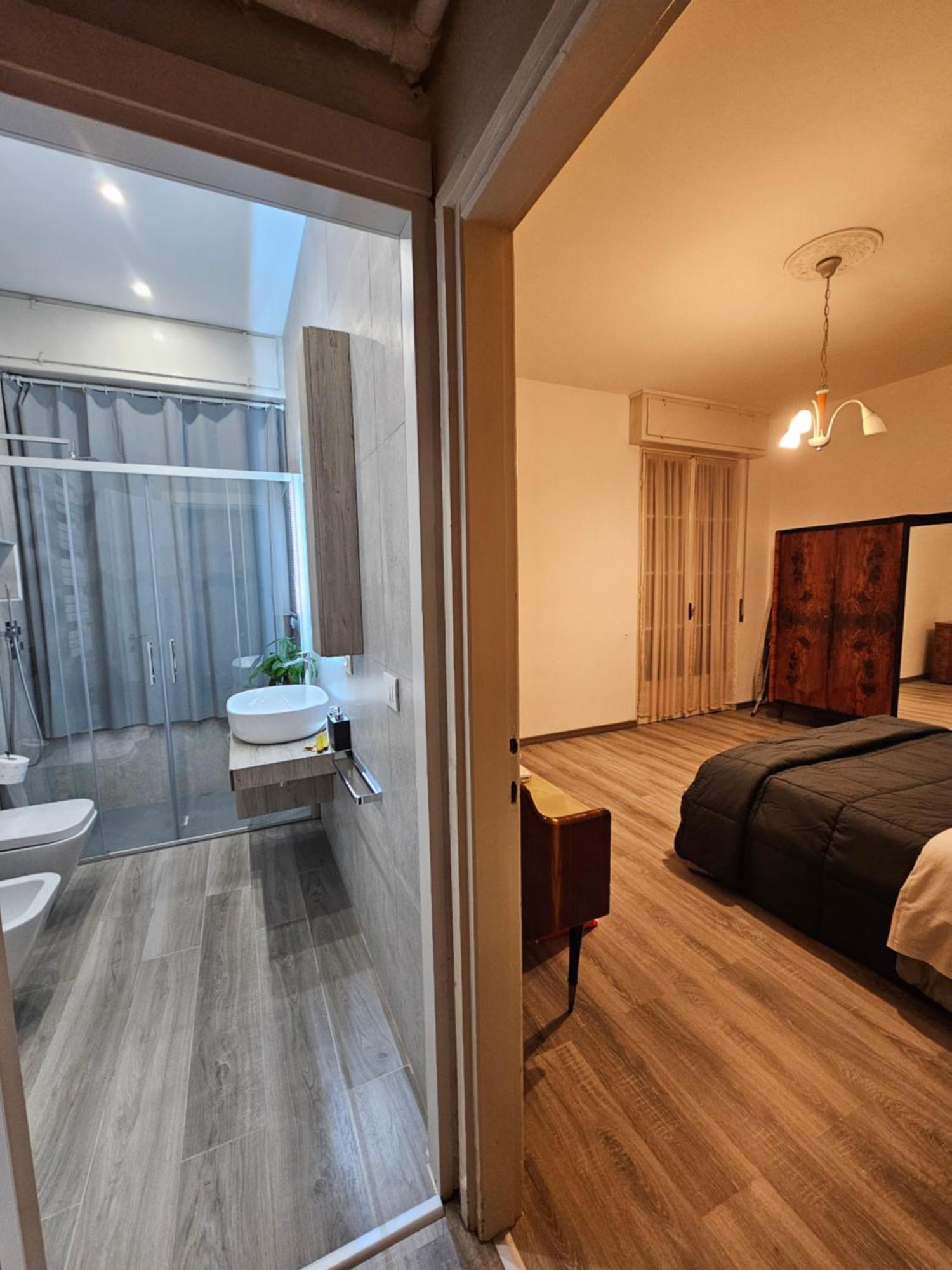 Casa Sara Como Lake Parcheggio Interno Privato Чернобио Екстериор снимка