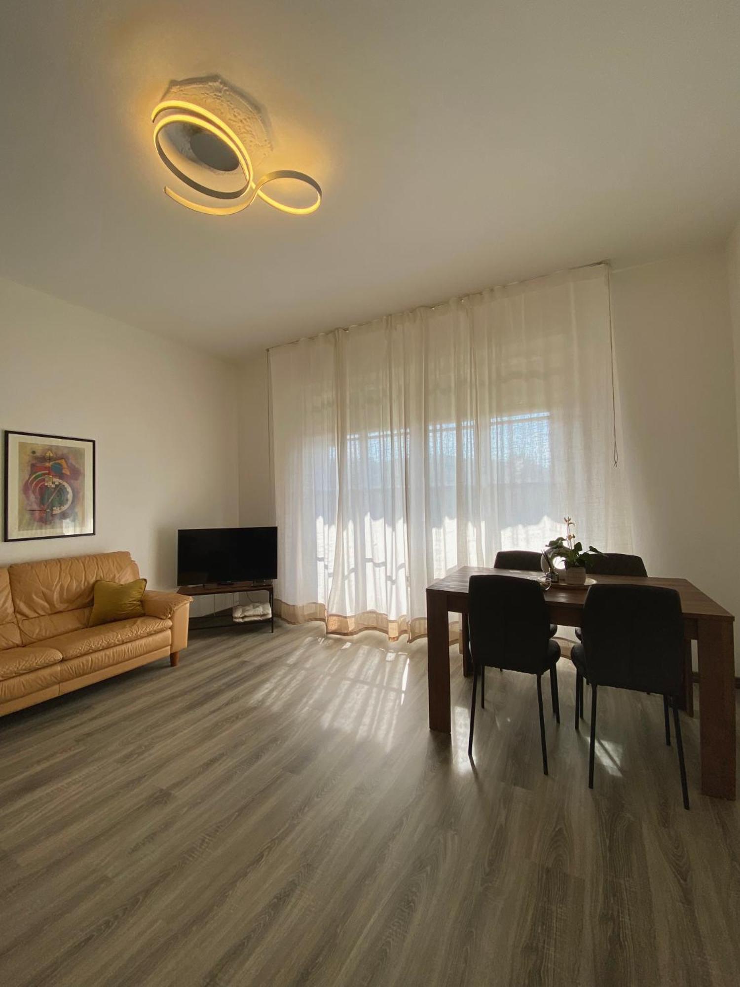 Casa Sara Como Lake Parcheggio Interno Privato Чернобио Екстериор снимка