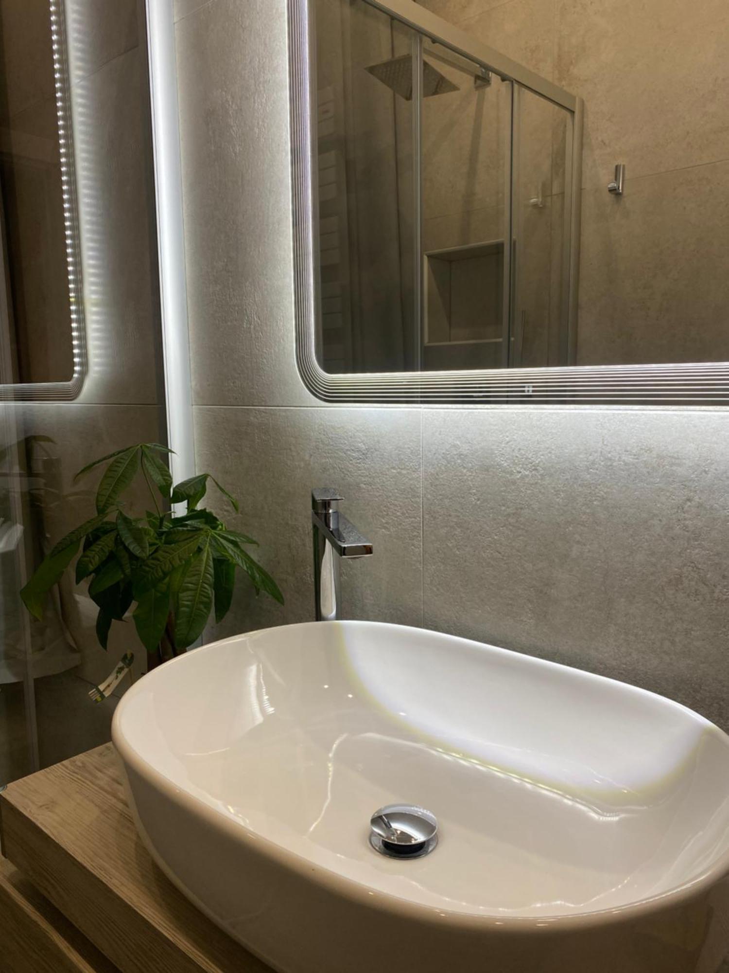 Casa Sara Como Lake Parcheggio Interno Privato Чернобио Екстериор снимка