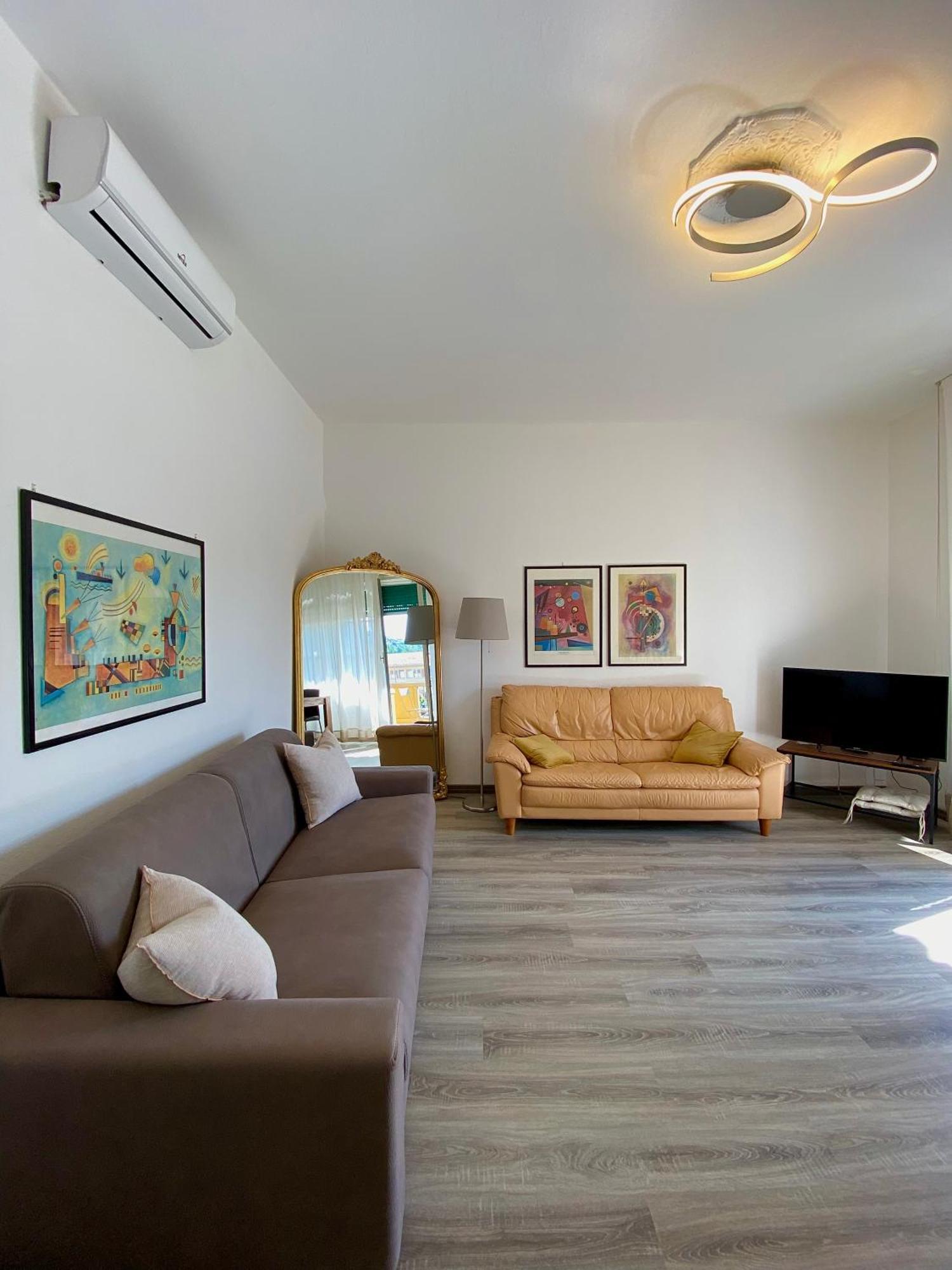 Casa Sara Como Lake Parcheggio Interno Privato Чернобио Екстериор снимка
